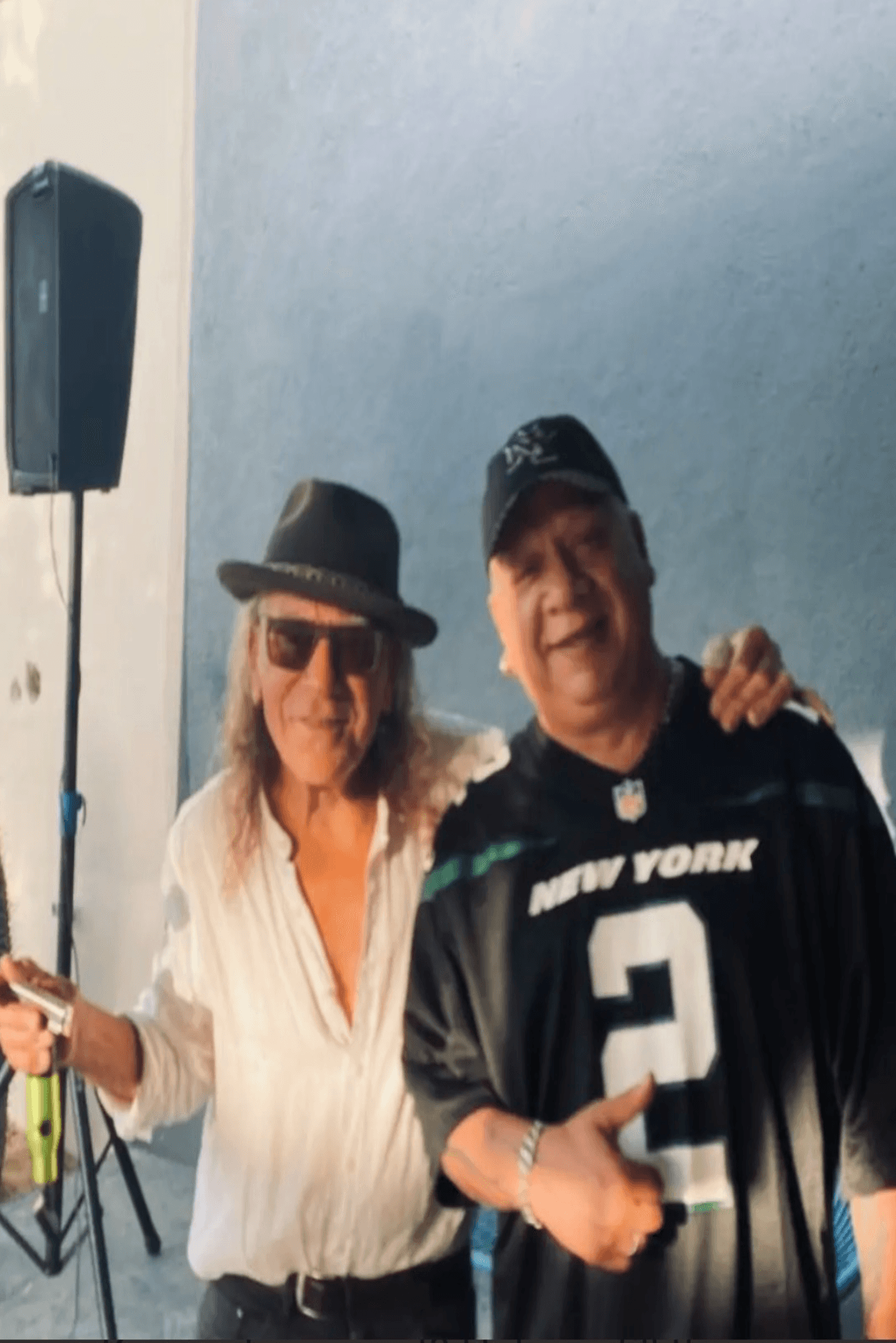 THE BLACK AND BLUES DUO